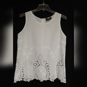 Cynthia Rowley Sleeveless Lace Top in White Size M